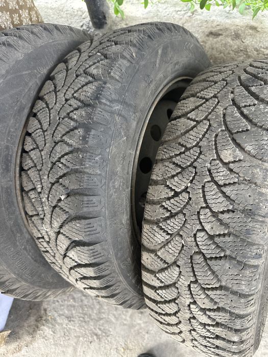 Продам Шины 175/65R14 с диском