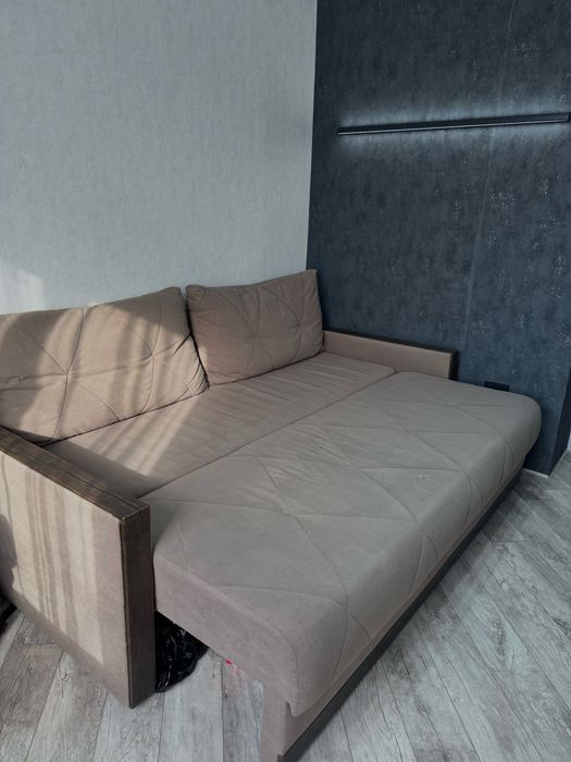 Продам диван в отличном состоянии