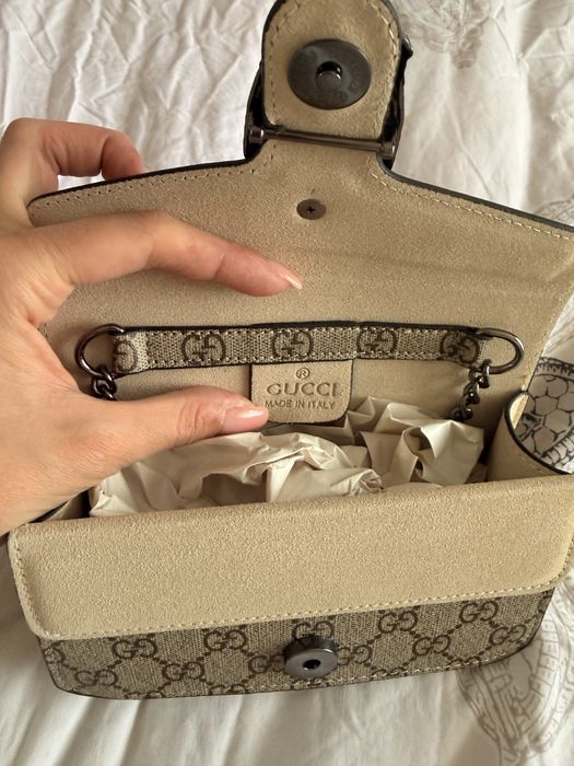 Бежова чанта Gucci