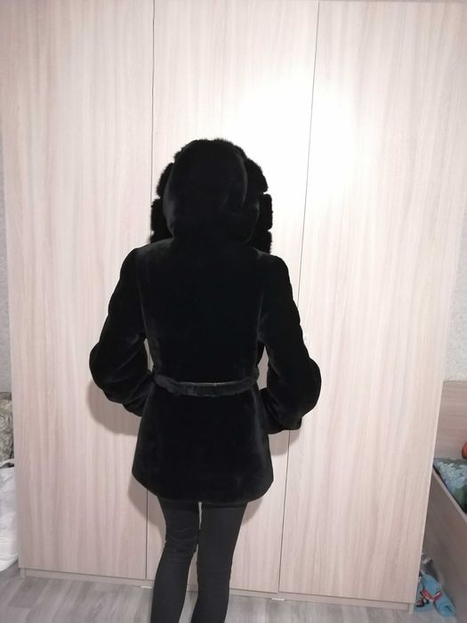 Продам шубу, новую за 50000.