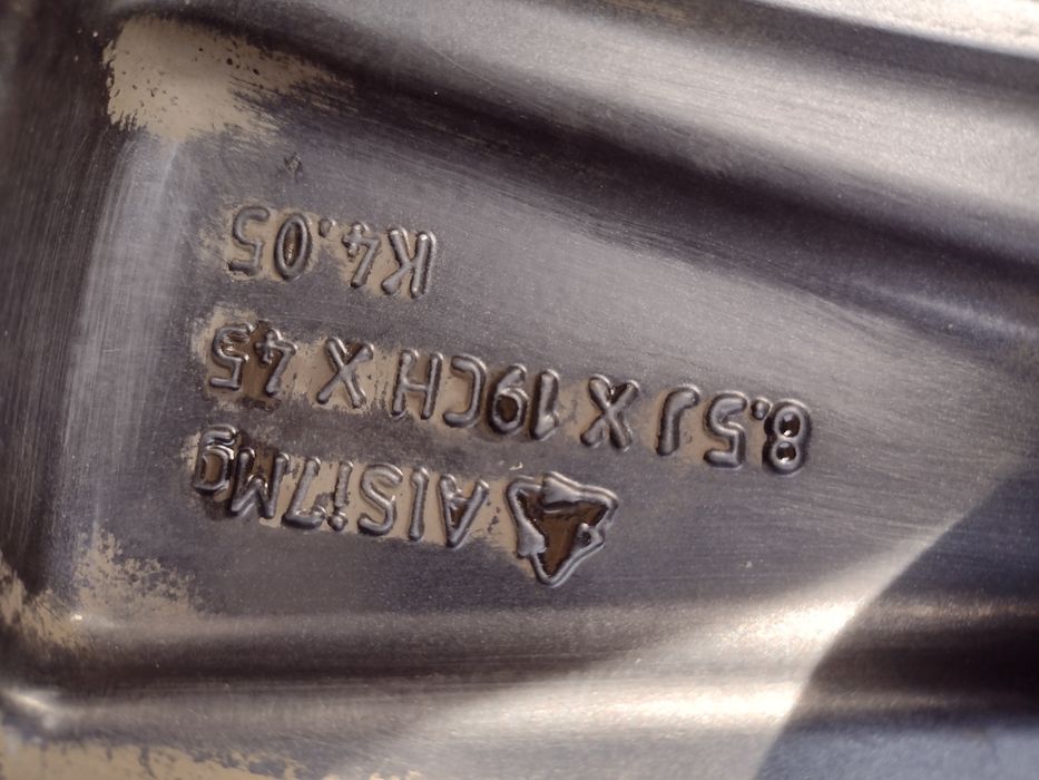 Перфектни 19-5х108 ЕТ45 8.5j Range Rover Velar