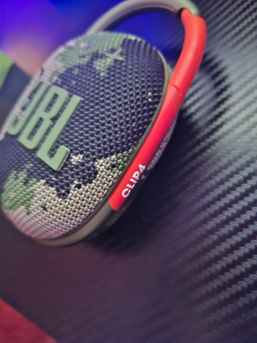 Vand boxa JBL clip 4!