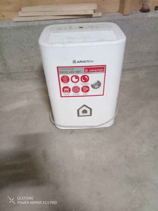 Deunidificator Ariston 21s pentru 40 m păstrați