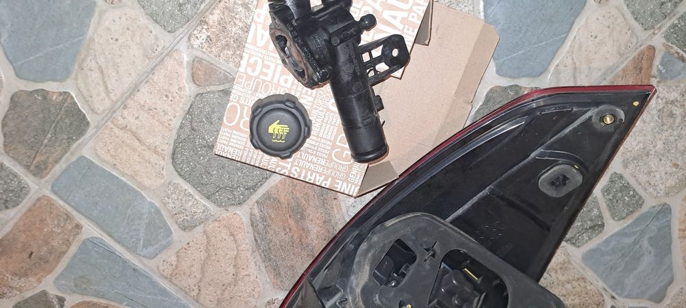 Laguna 3 stop, termostat , buson antigel, semnalizare oglinda dreapta