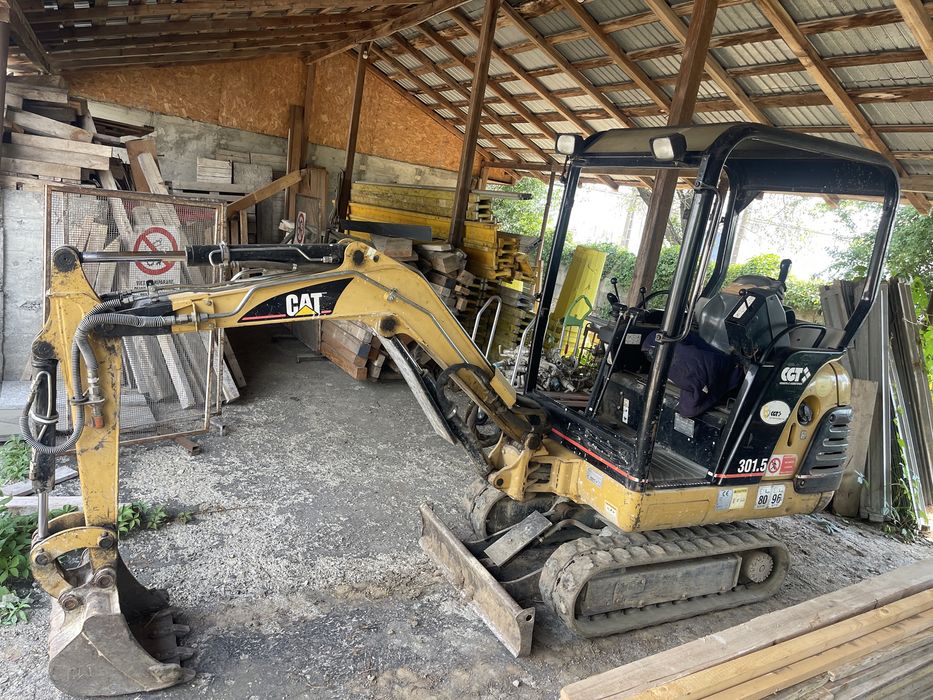 Excavator  Caterpillar