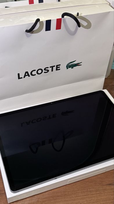 Продам планшет в хорошем состояние