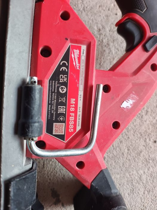 Fierastrau cu banda milwaukee