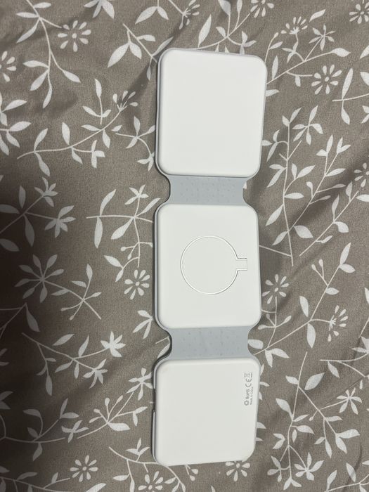 Incarcator multifunctional