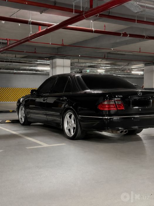 Mercedes-Benz 210