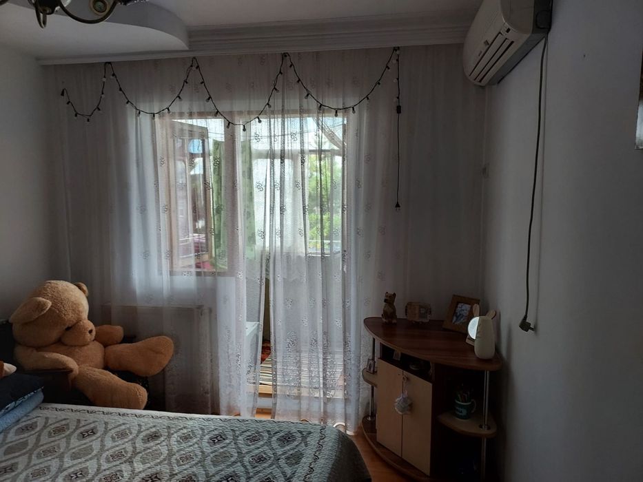 Vand apartament str mioritei nr 10