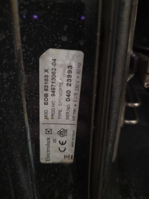 Фурна за вграждане Electrolux  EOB53103X