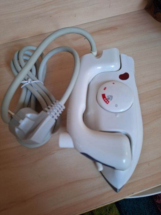 Fier de călcat pentru voiaj