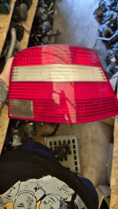 Оригинални Стопове Хела за Голф 4 хечбек