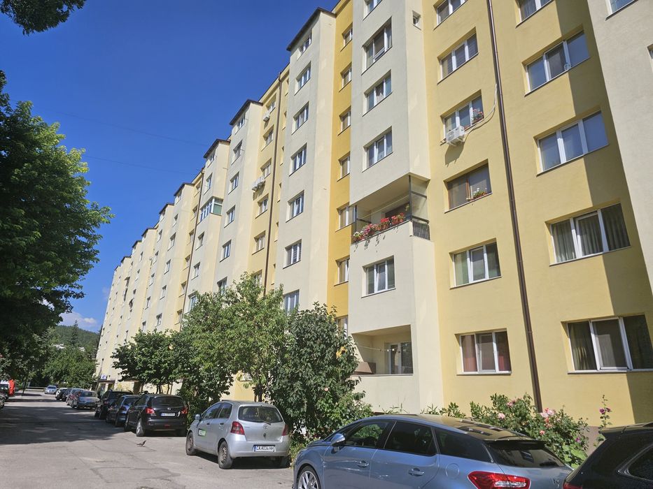 Дава се под наем Двустаен апартамент в Перник, Изток - 58 кв.м за 73000 € - Снимка #4