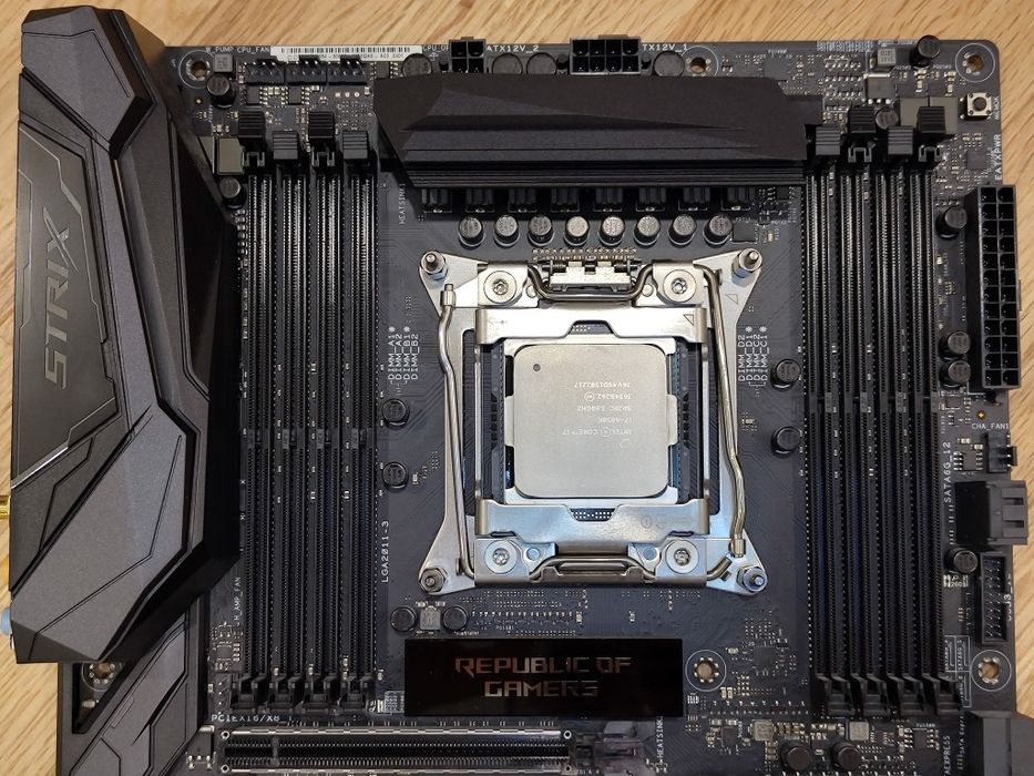 Дъно Asus ROG Strix X99 GAMING Wi-Fi