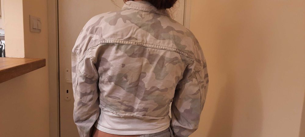 Две къси якета Bershka XS