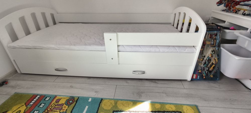Pat copii 180x80 plus Saltea cu arcuri individuale și spumă cu memorie