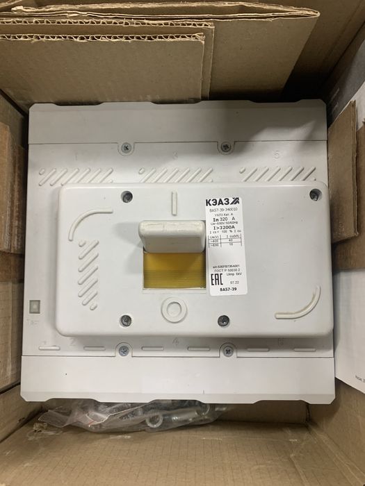 Продам автомат 3 фазный на 320А