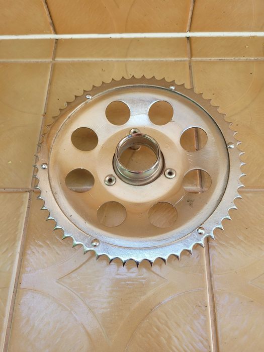 Излишни за мен двигател и части за Ява 50 , 175 и 250куб.см.