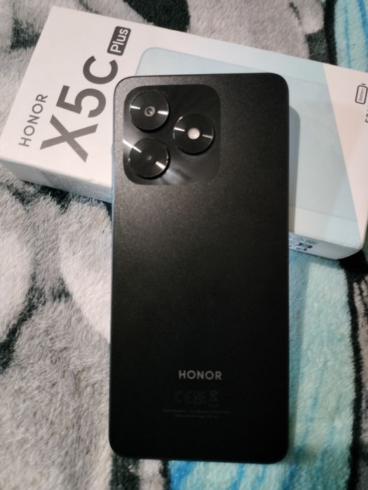Honoc X5c plus Vând telefon 500,lei negociabil
