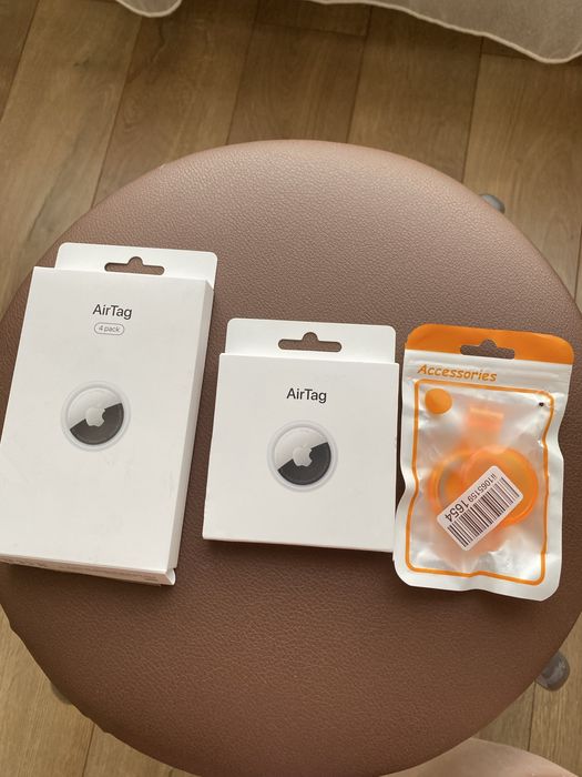 Эйртаг новый в упаковке с чехлом