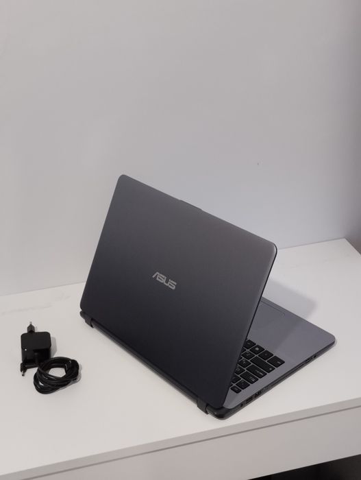 Ноутбук для учёбы и работы