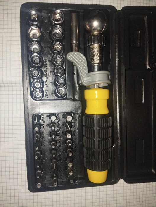 набор инструментов насадки и головки