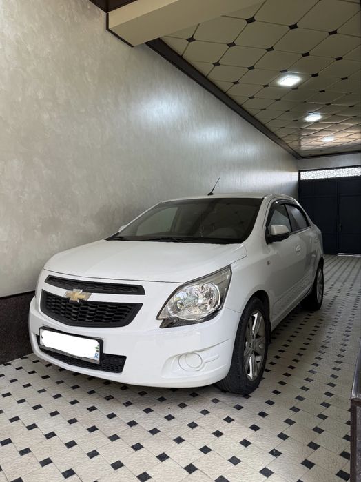 Машина Cobalt, состояние хорошее