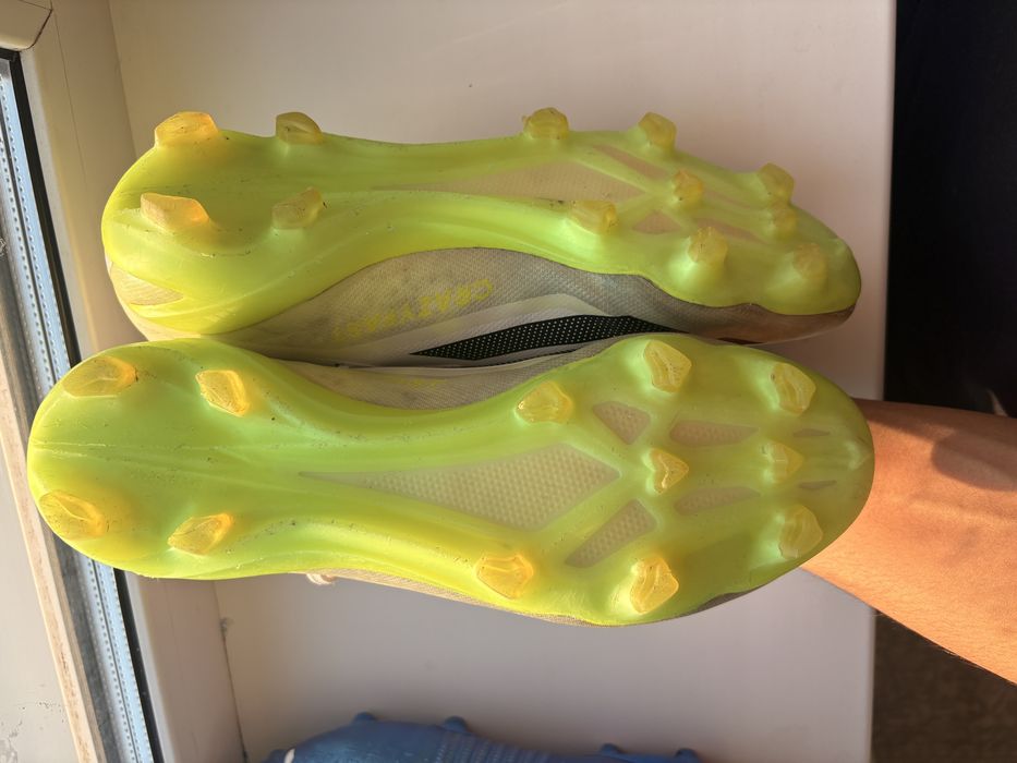 Продам бутсы профики