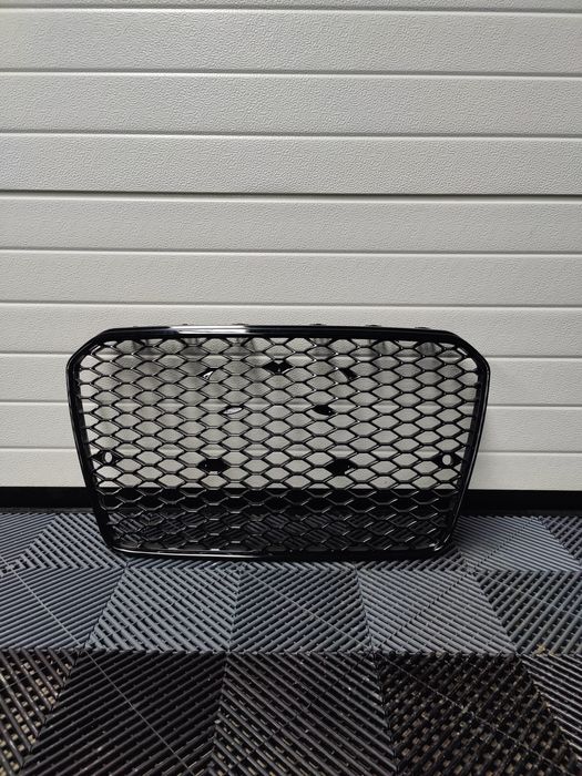 Grila fagure negru lucios Audi A5 8T facelift (12-15) RS5 Design