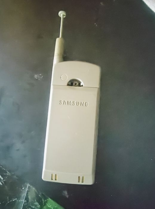 Samsung f2400 ( decodat)