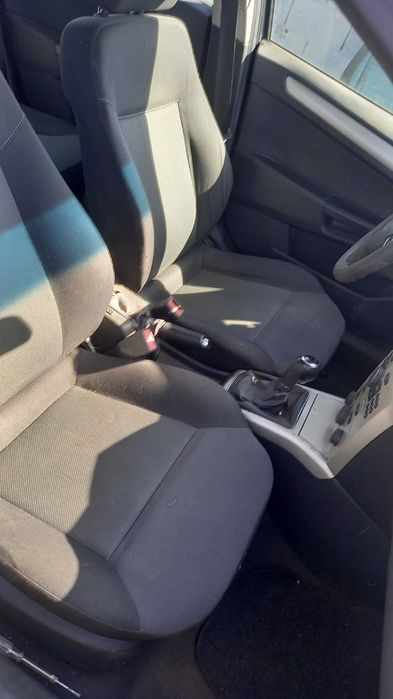 Опел Астра H 1.7 НА ЧАСТИ