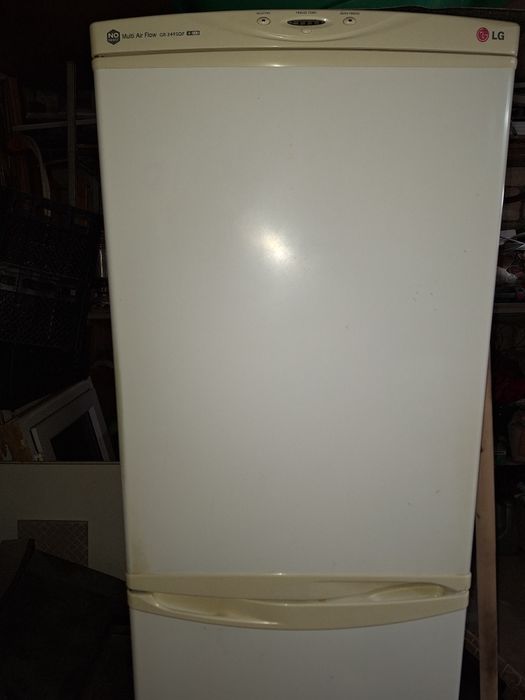 Холодильник сатылады