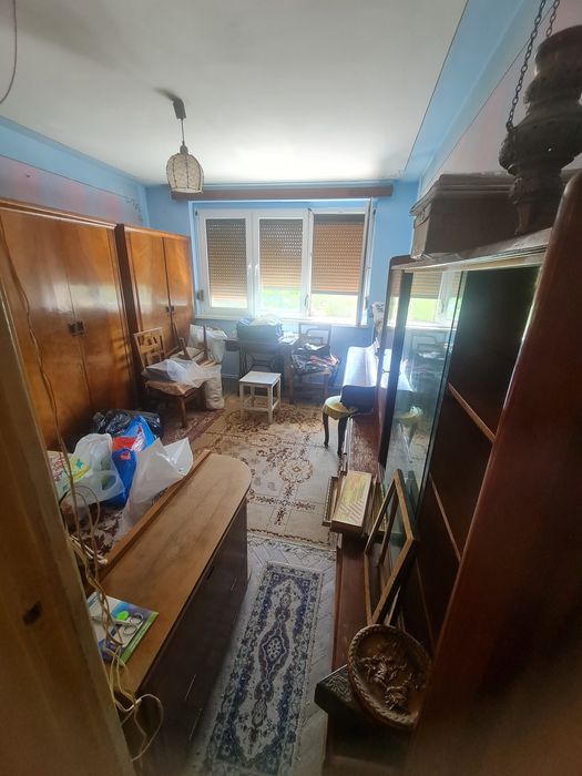 Vind 3camere decomandate mazepa 1 etaj  2