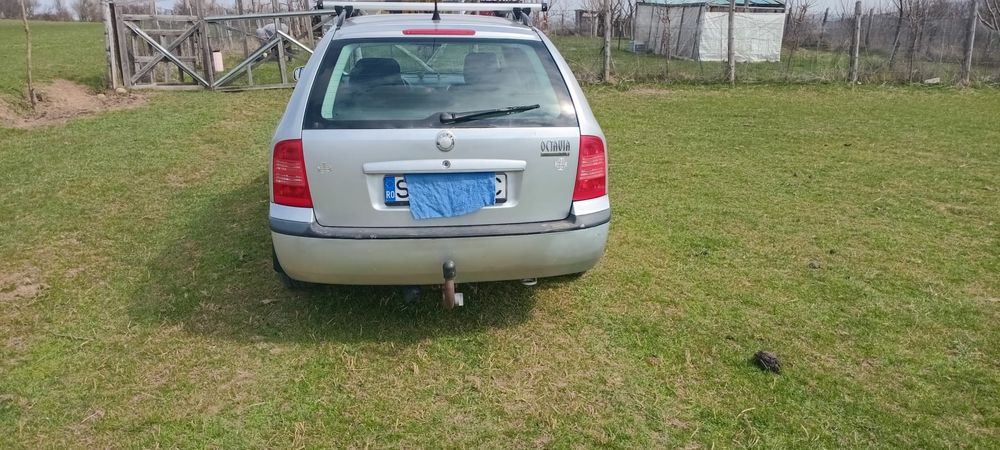 Vând Skoda Octavia