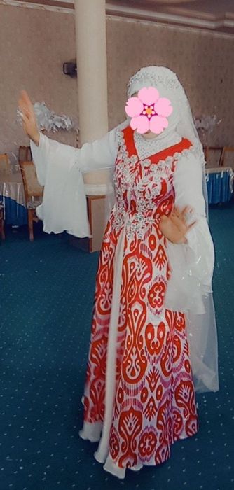 Vecherniy ko'ylak ikkitasi birda