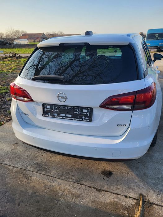 Vând Opel Astra k 2017
