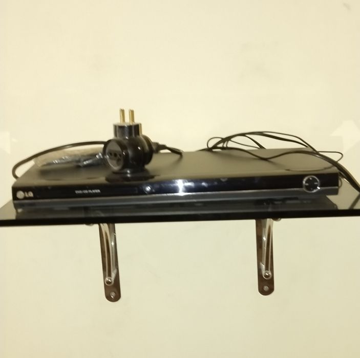 Продам DVD плейер "LG" в отличном состоянии ! Корея оригинал !