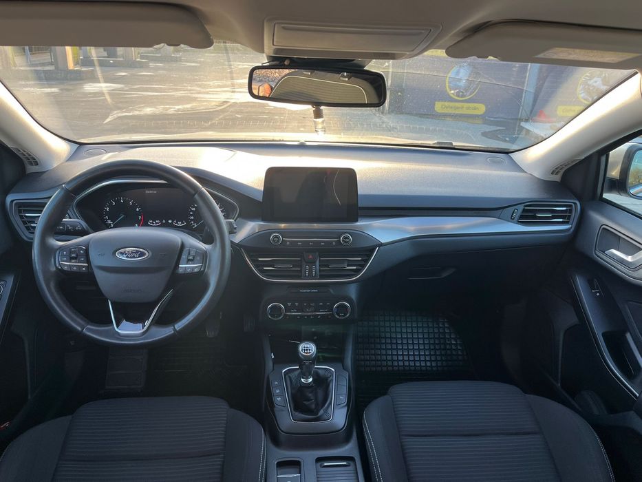 FORD Focus 2019 — imagine 3