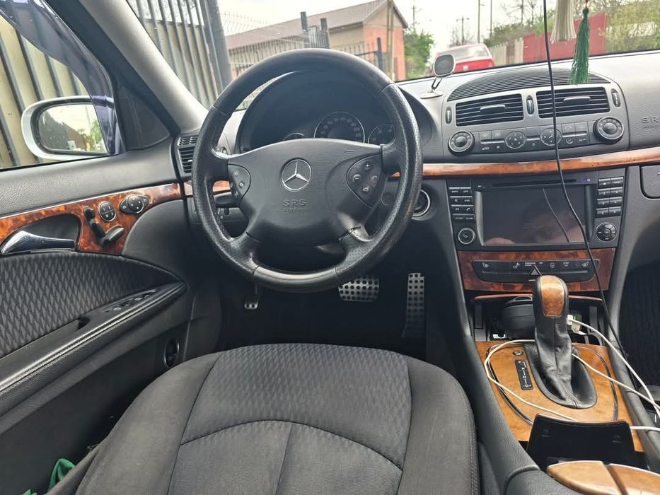 De vânzare autoturism