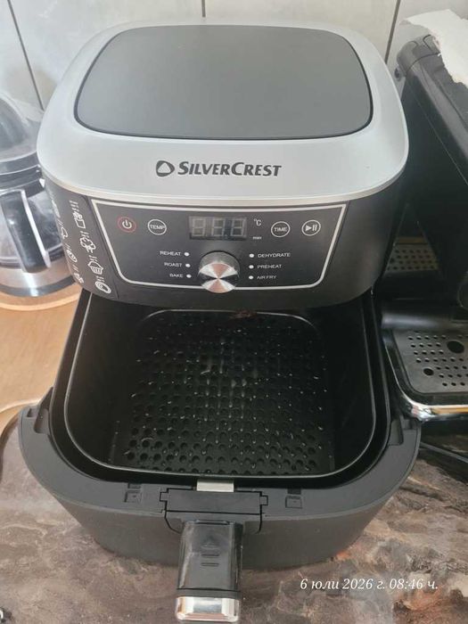 Airfryer-закупен  от Лидл голям вариант с 6.7  литра  2150 W  закупен на  с гаранция до 2027 г.