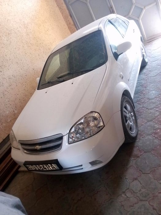 Lasetti 1.8 holati yaxshi