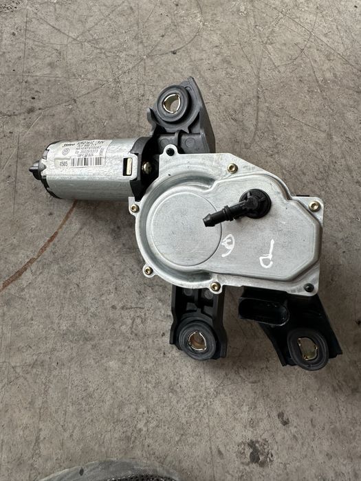 Моторче задна чистачка Vw Passat B6/7