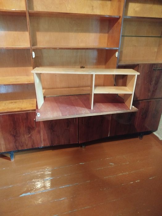 Сервант б/у Раритетный. Импортного производства.