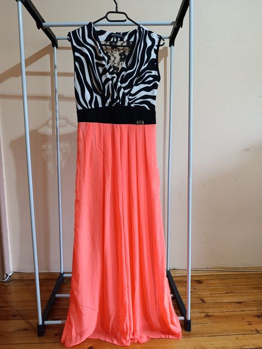 Дамски рокли размер S и  М