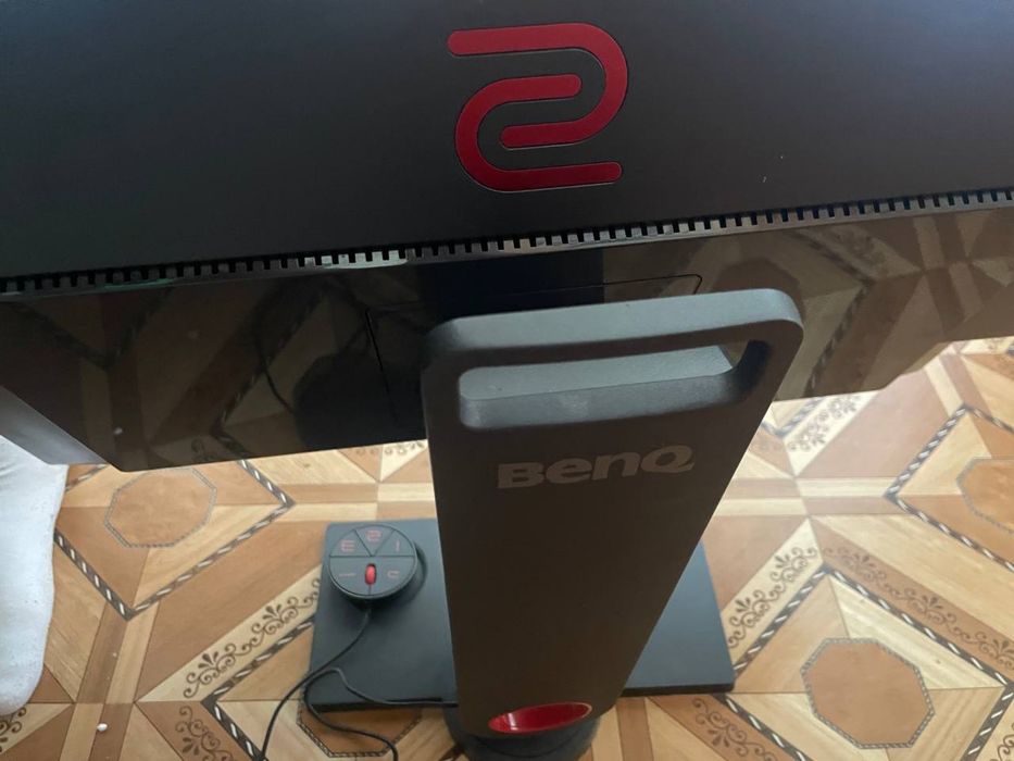 Монитор Zowie Benq 240 герц