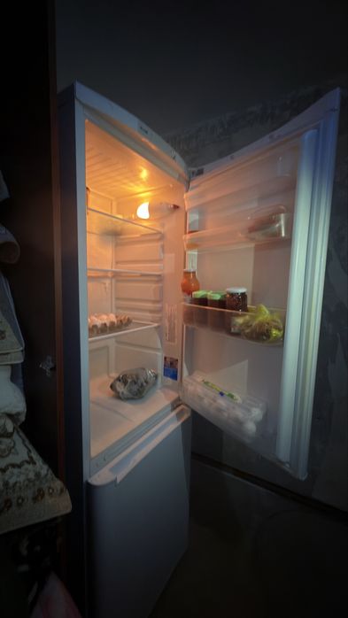 Холодильник б/у индезит