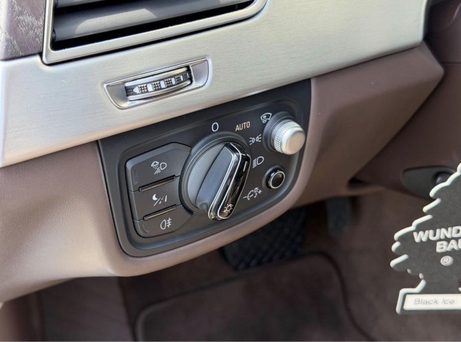 Audi a8 2016 a 7 a