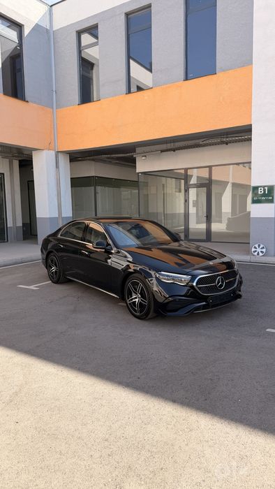 Mercedes-Benz W214, E300