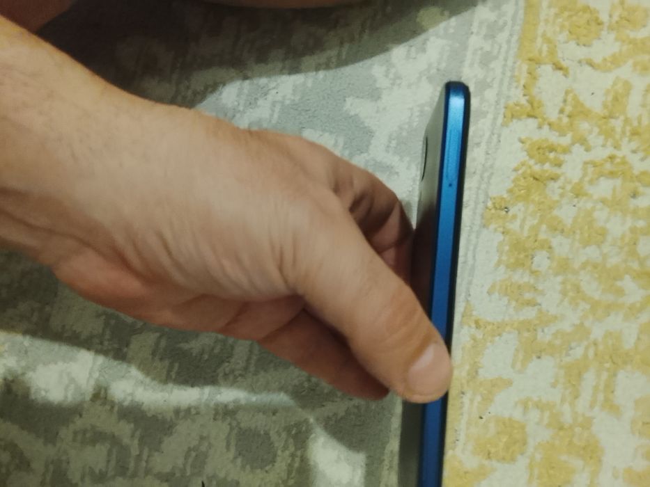 Oppo 17 сатылады  20 000